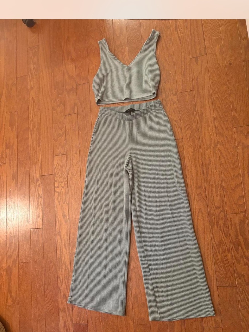 21 Saints Ribbed V-Neck Crop Top & Wide-Leg Pants Set - Light Blue/Green